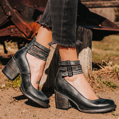 Elara – Timeless Elegance in a Boot Silhouette